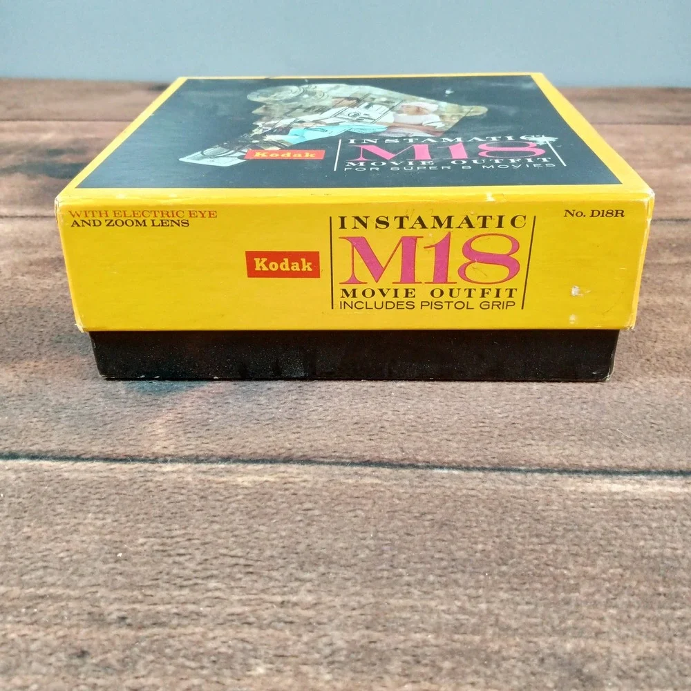 Kodak Instamatic M18 Movie Outfit Super 8 Film Camera Electric Eye Zoom Lens